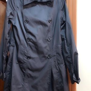 Medium Daisy Fuentes button up jacket.